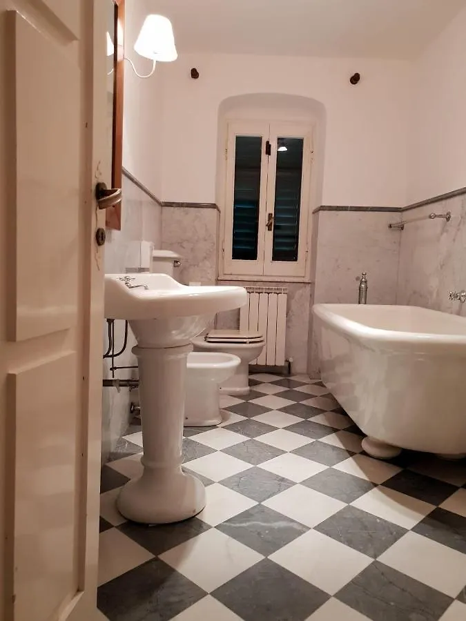 Villa Mare Blu Levanto Italien